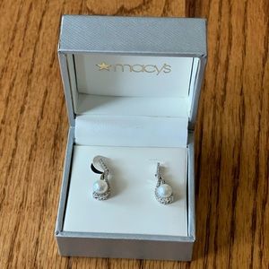 Bridge cultured Pearl earrings with diamonds